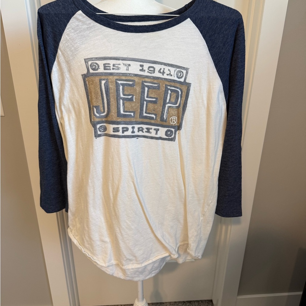 Jeep Spirit 1941 XL Tee in Cream and Black